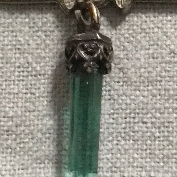 Vintage Lovebirds pewter pendant W/Emrald Crystal - Picture 4 of 6